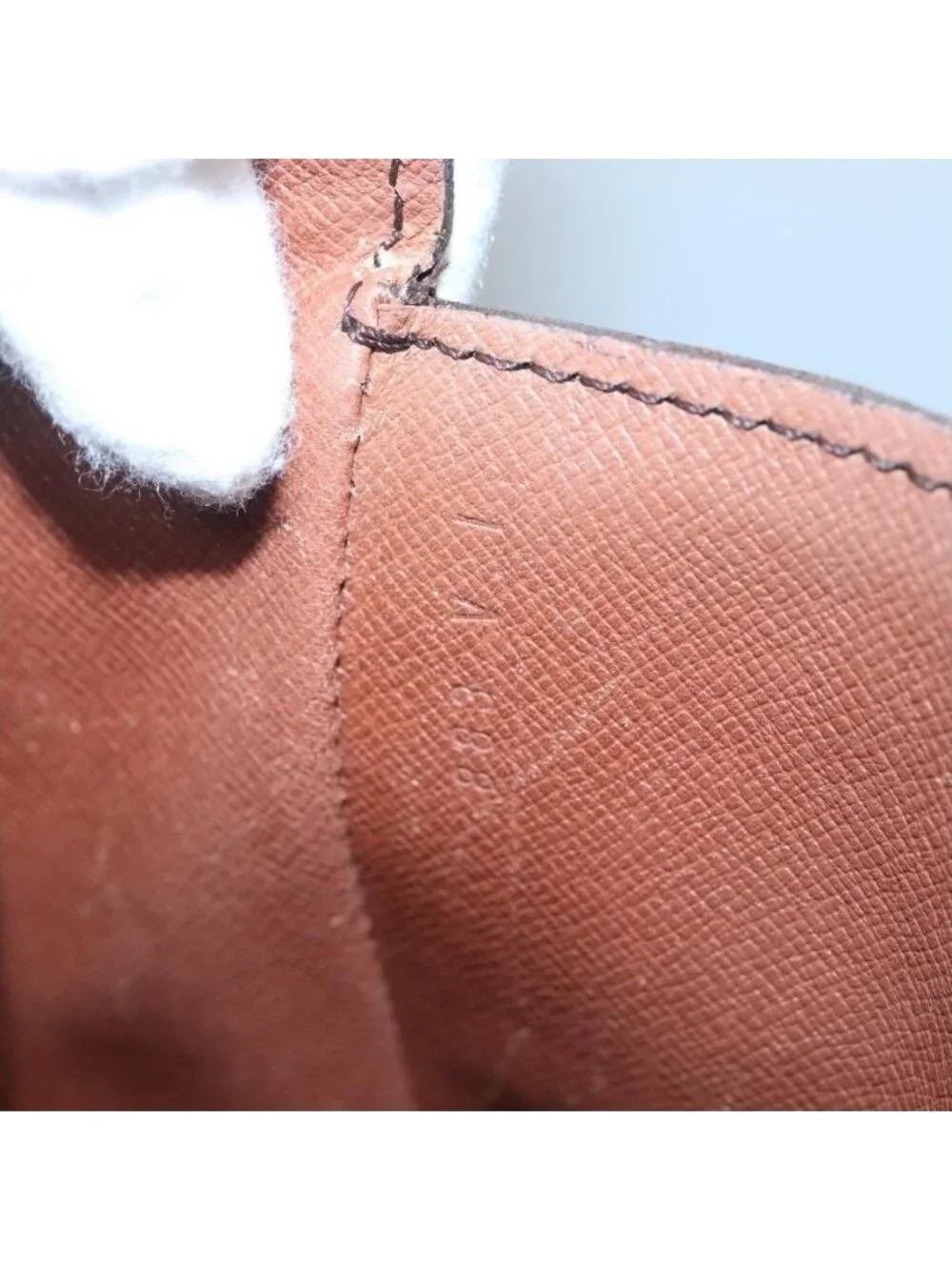 Authentic LOUIS VUITTON Monogram Saint Cloud GM Shoulder Bag M51242 LV
